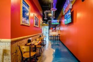 Beach-Hut-Deli-11