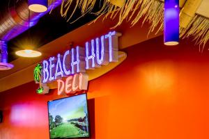 Beach-Hut-Deli-17