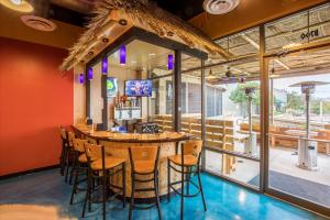 Beach-Hut-Deli-18