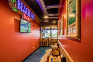 Beach-Hut-Deli-21