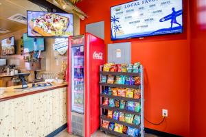 Beach-Hut-Deli-7