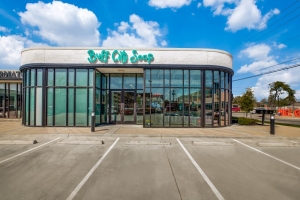 2222-n-shepherd-dr-suite-101-houston-tx-77008-High-Res-1