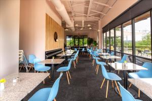 Galaxy-Cafe-11