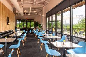 Galaxy-Cafe-12