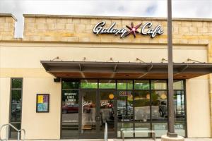 Galaxy-Cafe-36