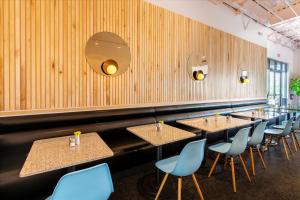 Galaxy-Cafe-6
