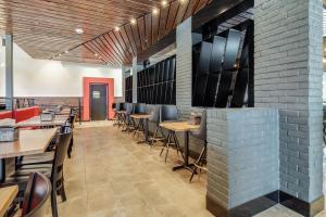 Torchys-14