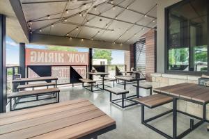 Torchys-18